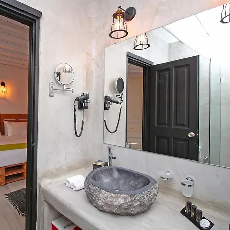 Camara Studio Mykonos أورنوس