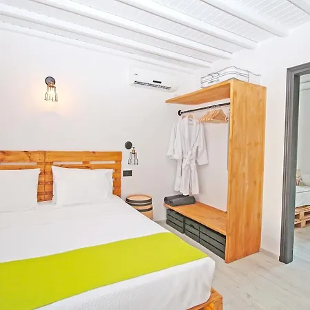 Camara Mykonos